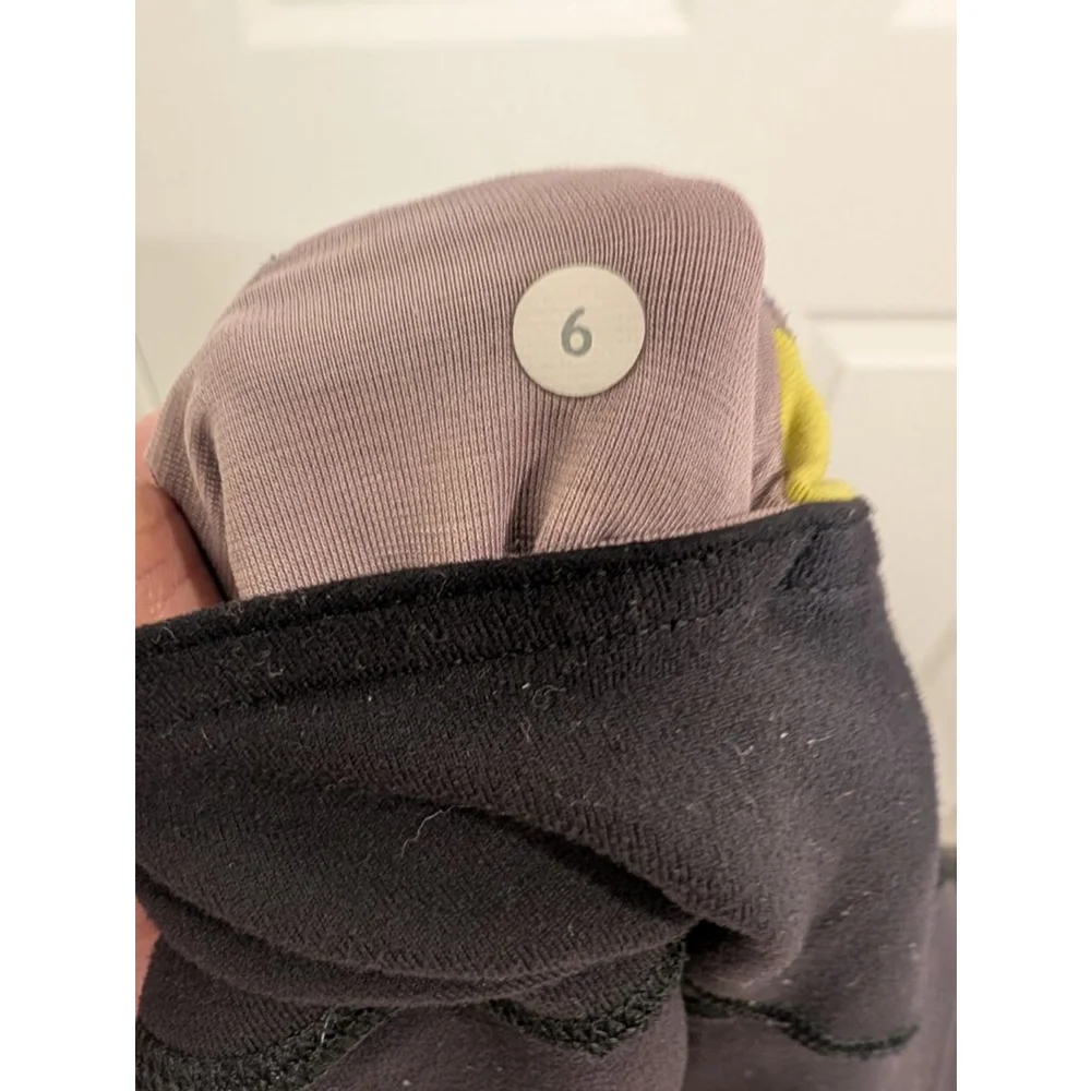 Lululemon Reversible Black Leggings Waistband Size 6 Full length